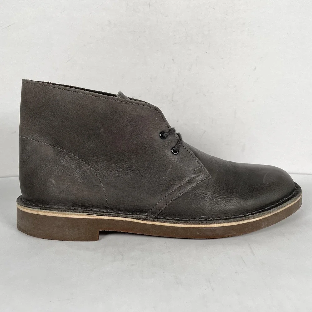 Clarks Desert Chukka Boots Mens Size 9.5 Gray Leather Lace Up Casual Shoes